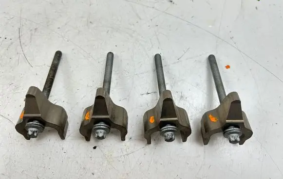 BMW 3 F30 F35 F31 Fuel Injector clamp holder 