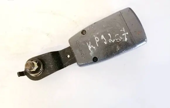 Honda CR-V Front seatbelt buckle