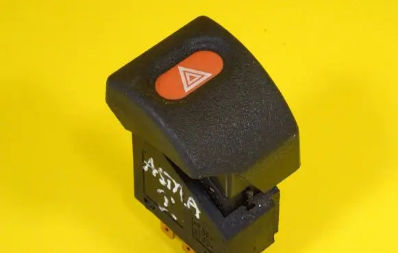 Opel Astra F Hazard light switch 09132302