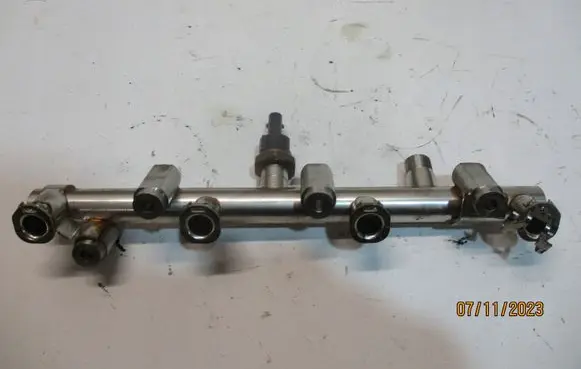 Renault Kadjar Fuel main line pipe 175220286R
