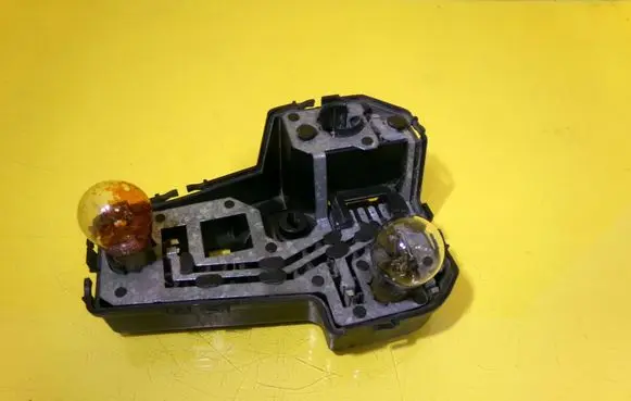 Ford Galaxy Tail light bulb cover holder 962603