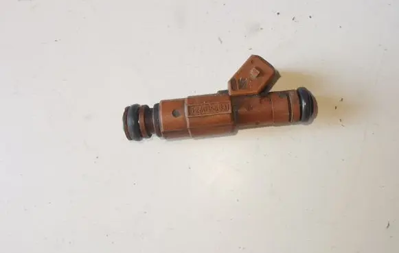 Volvo S80 Fuel injector 0280155831 9186340