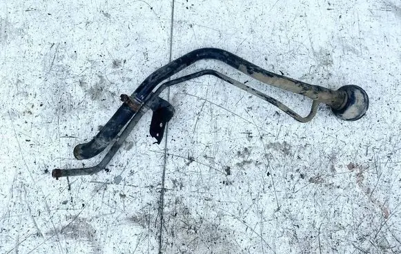Nissan Primera Fuel tank filler neck pipe 
