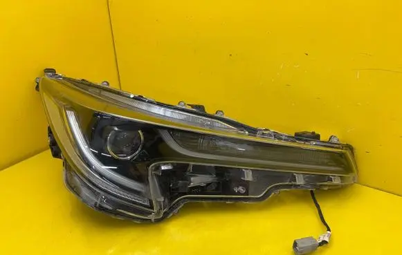 Toyota Corolla E210 E21 Headlight/headlamp 8111002S70