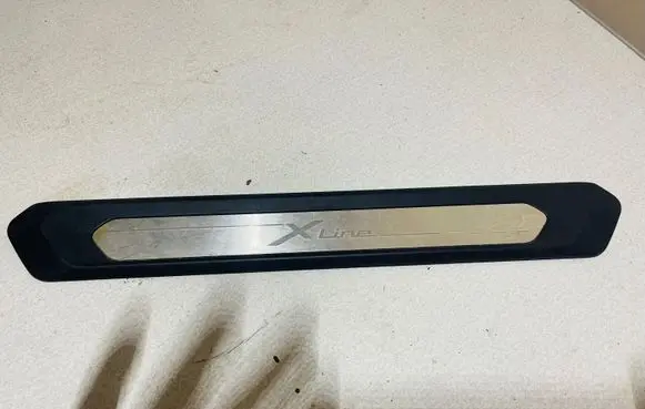 BMW X3 G01 Side skirt front trim 7410012