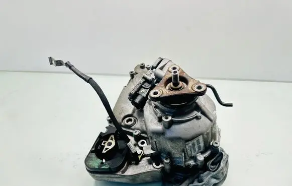 BMW X5 F15 Gearbox transfer box case 8643151 4511140442
