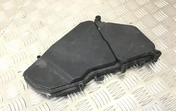 Porsche Cayenne (92A) Fuse box cover 7L0937576A 7L0937576B