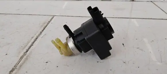 Peugeot RCZ Vacuum valve 36611202
