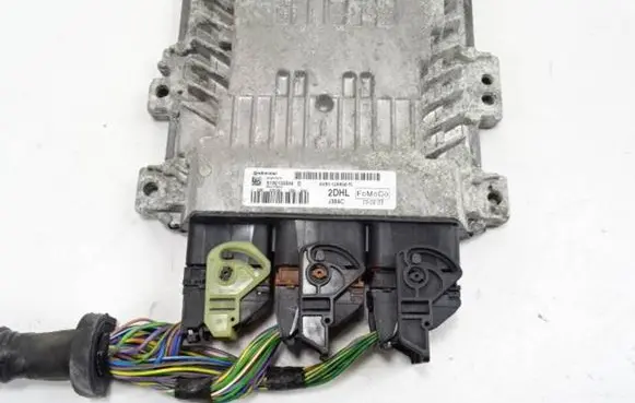 Ford C-MAX II Engine control unit/module AV6112A650YL S180133044D SID807EVQ