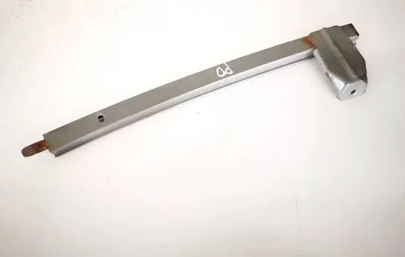 Toyota Avensis T250 Front door glass trim molding