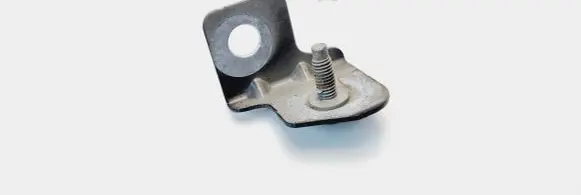 Renault Zoe Fender mounting bracket 631400028R