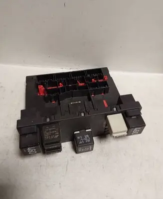 Volkswagen Golf V Comfort/convenience module 1K0937049T 28000673 H29S0704