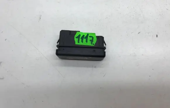 BMW 7 E65 E66 Tailgate/boot open switch button 8375820
