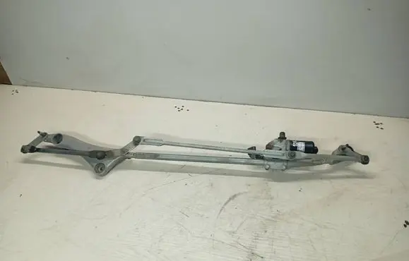 Mercedes-Benz B W245 Front wiper linkage and motor A1698200300 404902