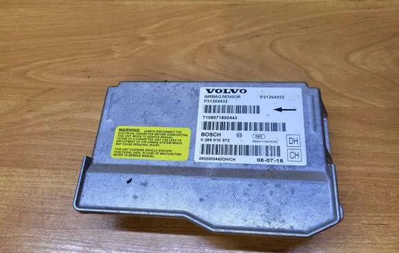 Volvo XC70 Airbag control unit/module P31264932 0285010372 7108071800443