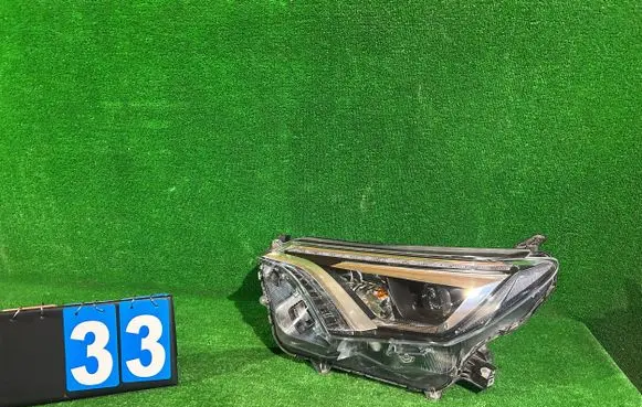 Toyota RAV 4 (XA40) Headlight/headlamp