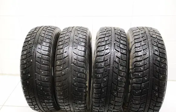 BMW 3 E46 R15 winter/snow tires with studs 18565R1588T IZENKW22