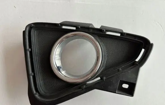 Toyota RAV 4 (XA40) Front bumper lower grill 5204042050RAV4IV
