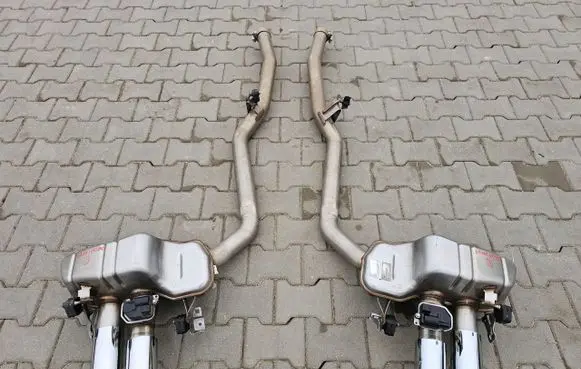 Maserati GranTurismo Muffler ending 
