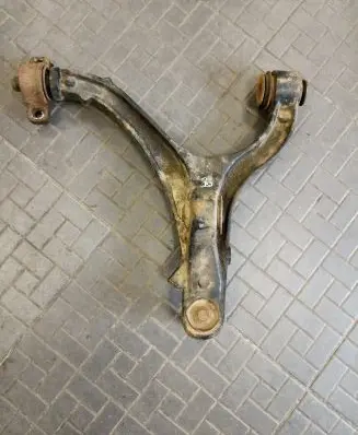 Jeep Grand Cherokee (WK) Front lower control arm/wishbone