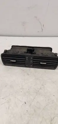 Volkswagen PASSAT B6 Dash center air vent grill 3C1819728E