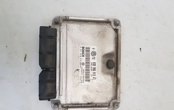 Volkswagen Golf IV Engine control unit/module 038906019AT 1039S00725