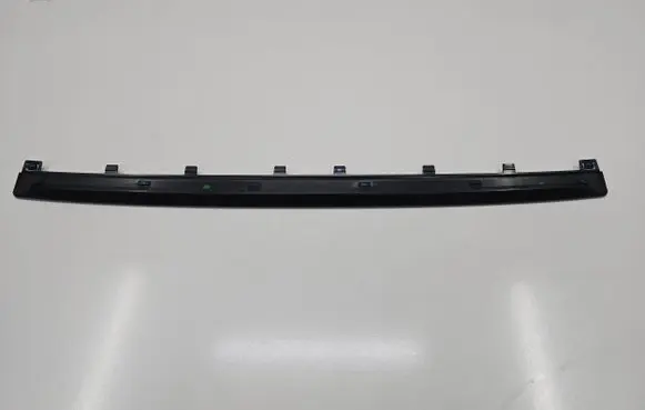Volvo XC90 Front bumper splitter molding 31694569