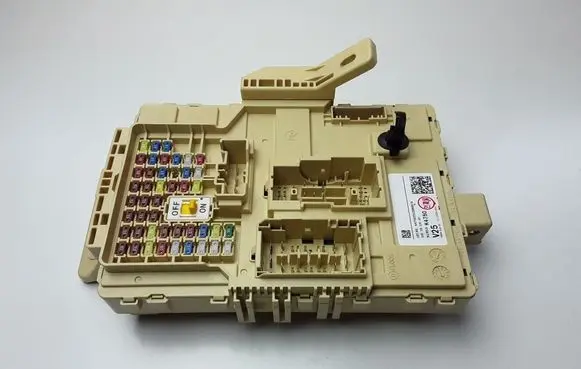 Hyundai Kona I Fuse module 91953K4750