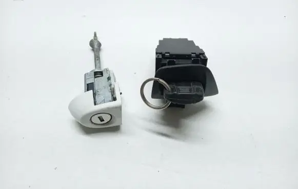 BMW X1 E84 Ignition lock 9194399