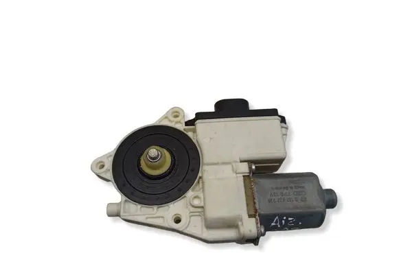 BMW X3 E83 Rear door window regulator motor 69259662 S007083008