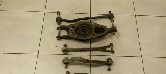 Dodge Challenger Rear suspension assembly kit set 68226529AB
