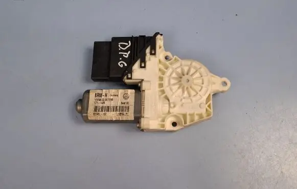 Seat Toledo II (1M) Rear door window regulator motor 1J4959812C 101388101