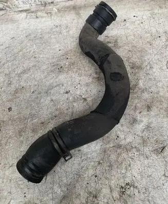 Opel Insignia A Engine coolant pipe/hose