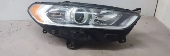 Ford Fusion II Headlight/headlamp DS7313W029CD 022511AM 02022015