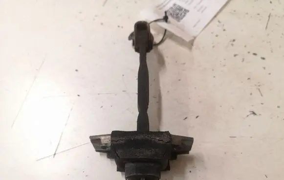 Toyota Avensis Verso Front door check strap stopper