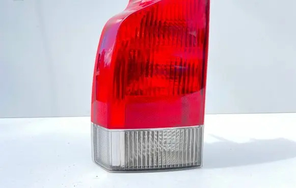Volvo V70 Rear/tail lights 9154497