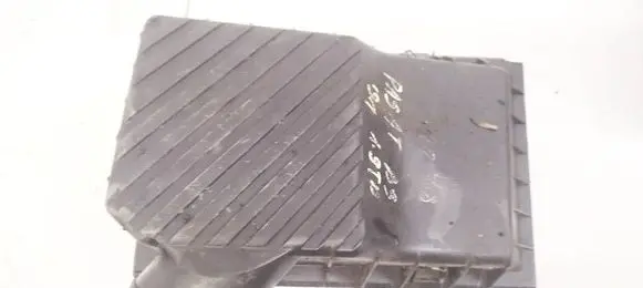 Volkswagen PASSAT B3 Air filter box 357129607R