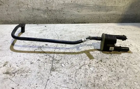 Dodge Challenger Breather valve 04627694AB