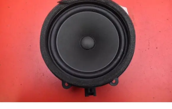 Volvo S90, V90 Subwoofer speaker 31350425