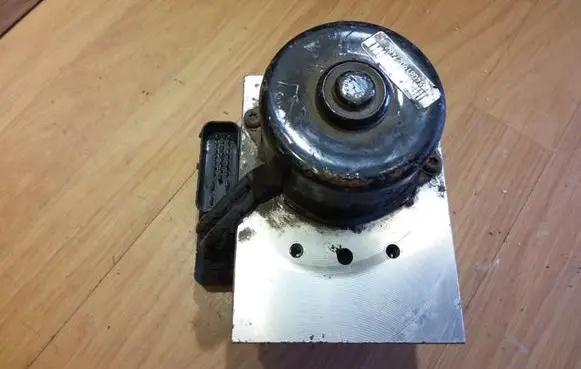 Audi A3 S3 8L ABS Pump 1J0907379H 1J0614217C