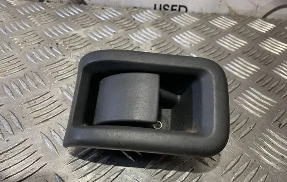 Volvo XC60 Engine bonnet (hood) release handle 30779851