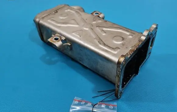 Volkswagen PASSAT B7 EGR valve cooler 03L131512BL IMPRK1580912