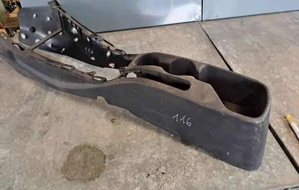 Hyundai Getz Center console 846111W000