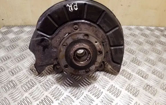Skoda Yeti (5L) Front wheel hub