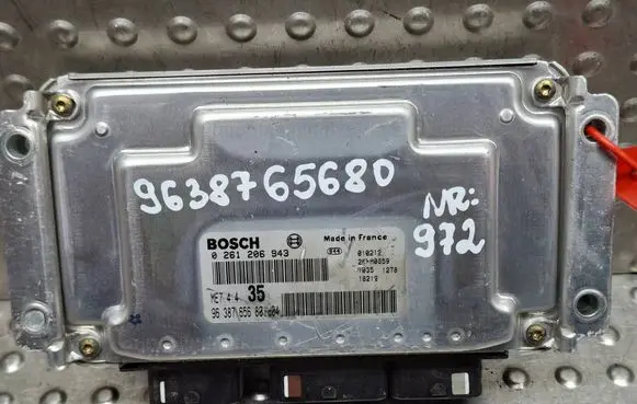 Peugeot 307 Engine control unit/module S26282972 0261206943 9638765680