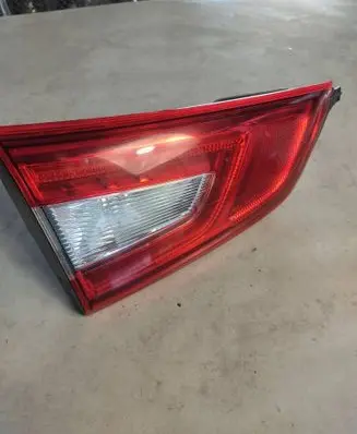 Nissan Qashqai Tailgate rear/tail lights 265554EA5A 265554EA5B