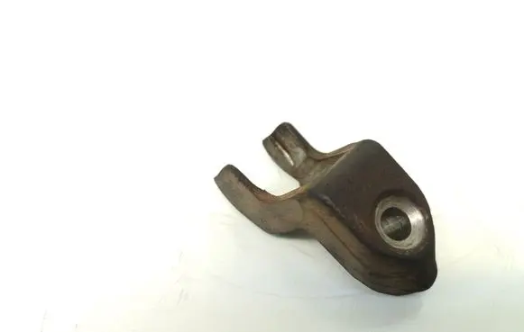 Lexus IS 220D-250-350 Fuel Injector clamp holder