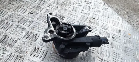 Opel Vivaro Vacuum pump 146503760
