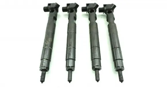 Mercedes-Benz SLK R172 Fuel injector A6510702887