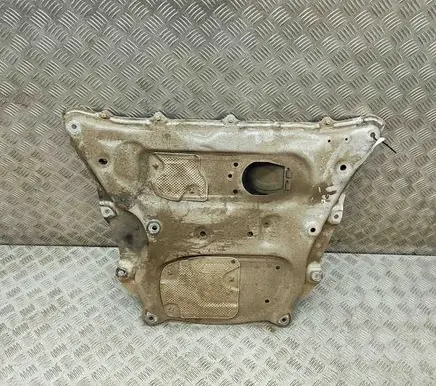 BMW X7 G07 Engine splash shield/under tray 6878068